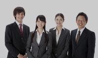 会社案内4名.jpg