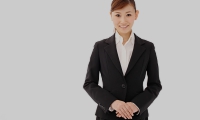 会社案内上段女性.jpg